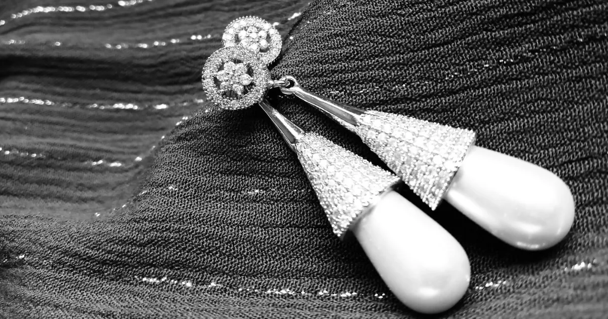 Unique Diamond Earring Designs That Stand Out This Season: A Guide to Elevating 