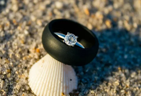 Silver engagement ring with round diamond
