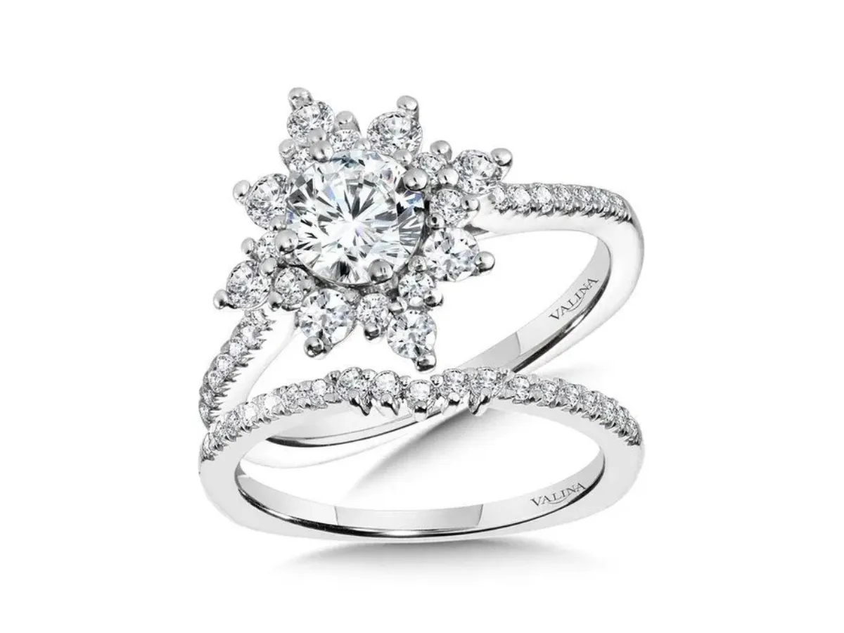 Floral Diamond Halo Bridal Ring Set in White Gold