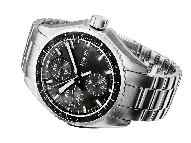 Read article: Finding the Perfect Timepiece: A Holiday Watch Selection Guide