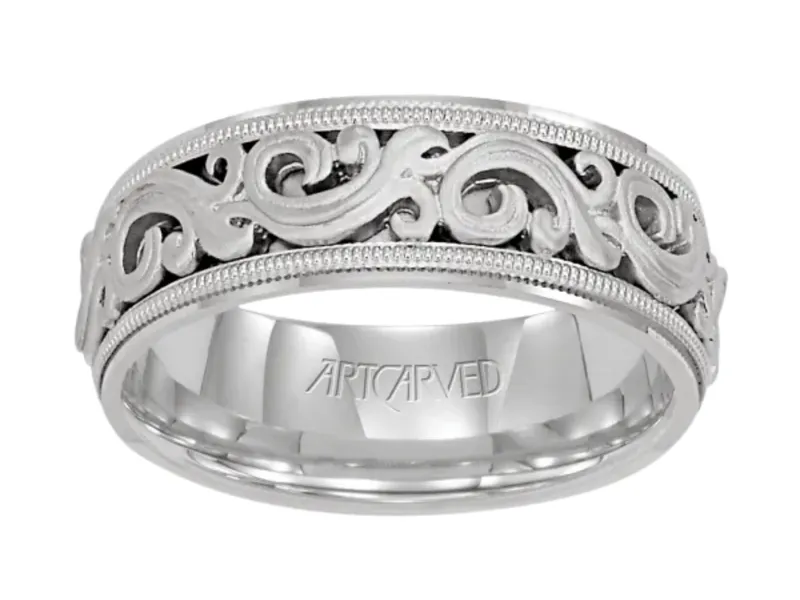 Read article: Victorian Style Wedding Bands 2026: A Lasting Choice