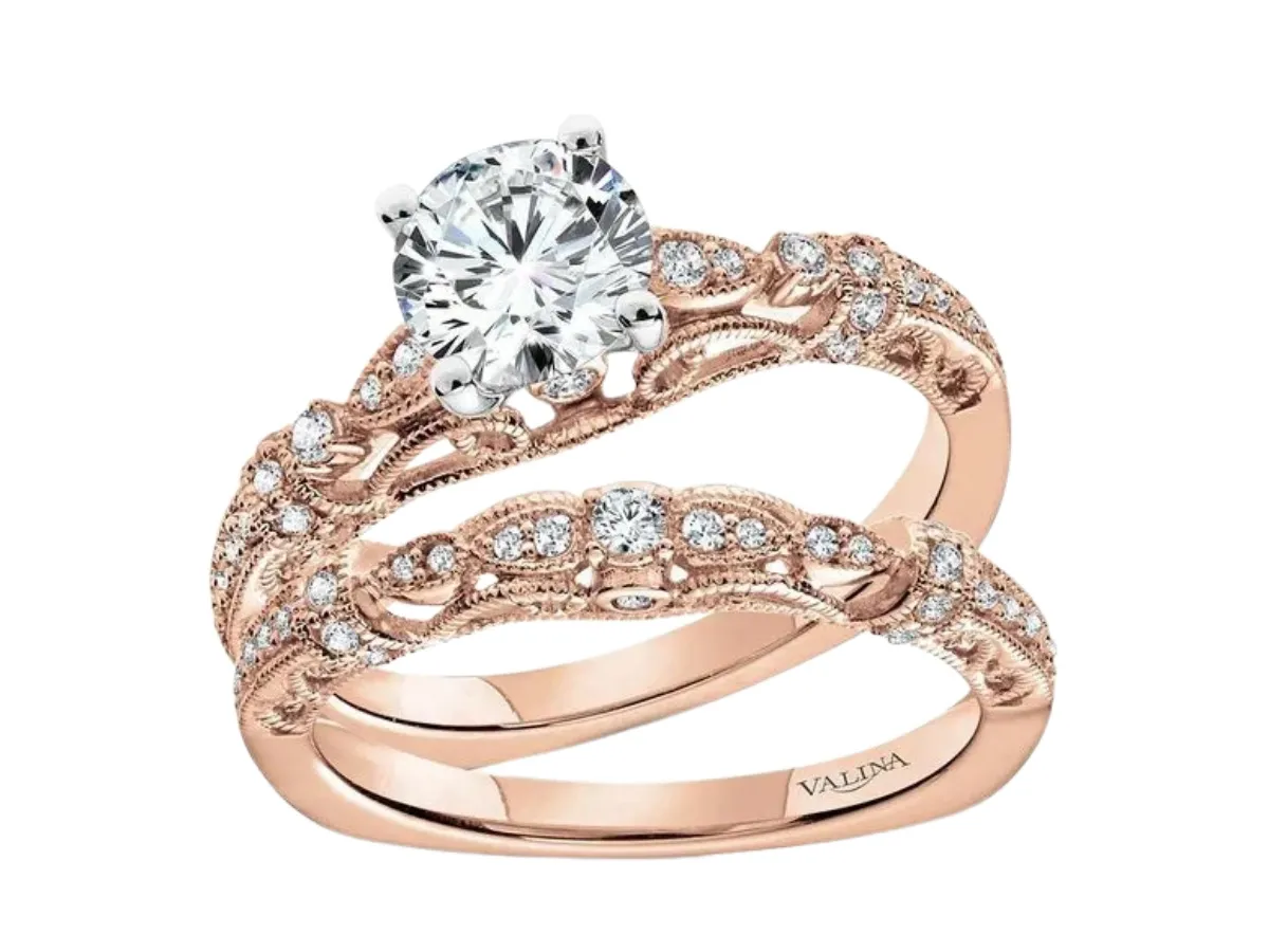 Round diamond rose gold bridal ring set