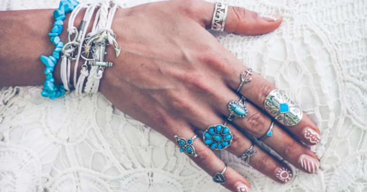 Classic vs Modern: Mother's Day Jewelry Compared