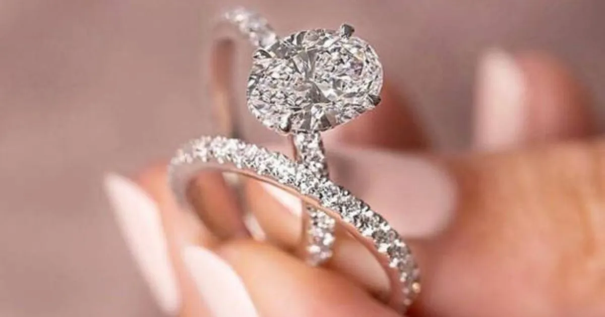 Unexpected Jewelry Gifts Mom Will Love