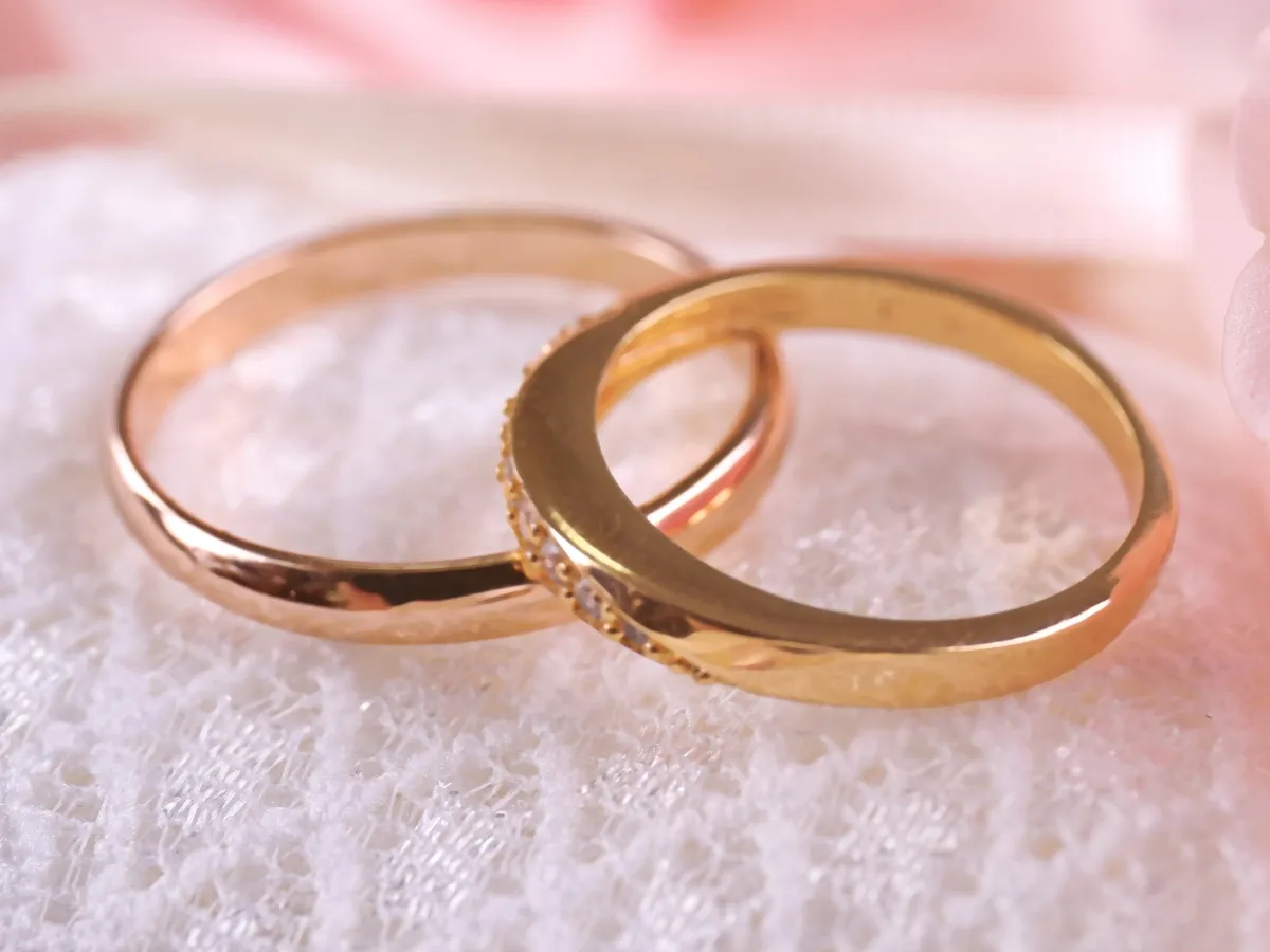 Gold wedding rings with texture