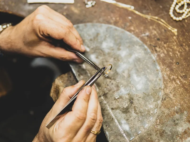 Read Article: How To Design A Custom Men&#8217;s Wedding Band