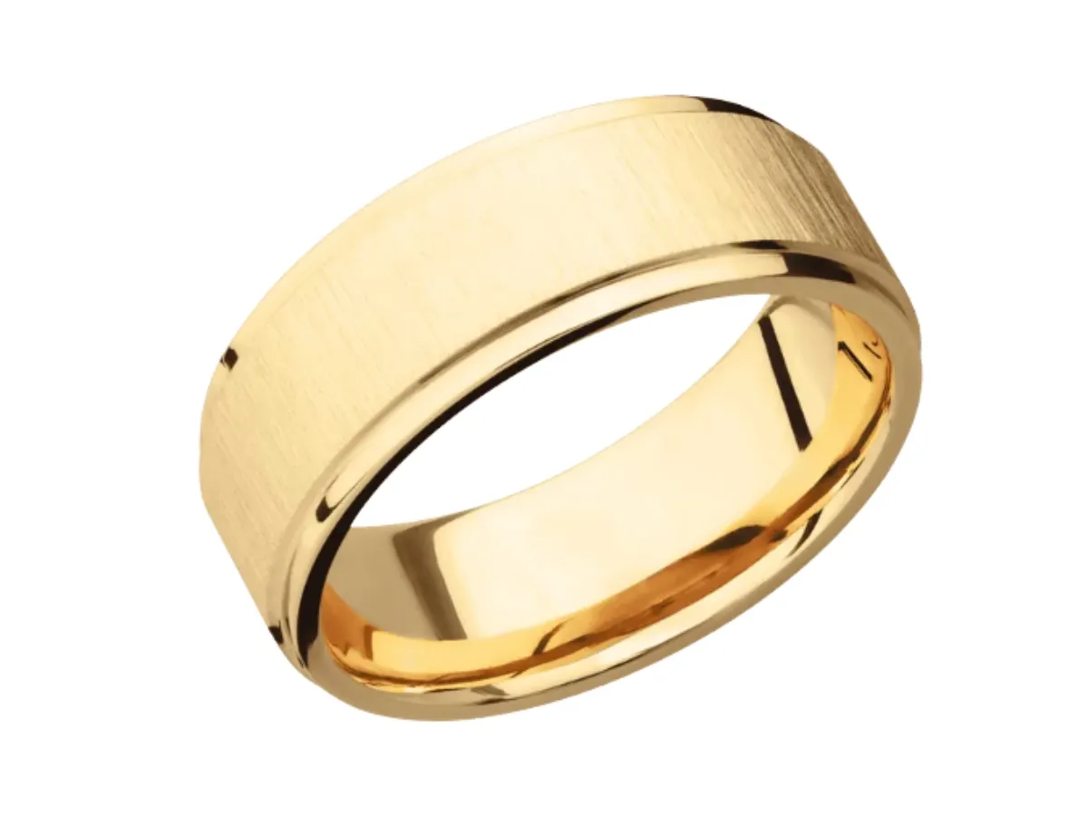 Brushed gold men's wedding ring