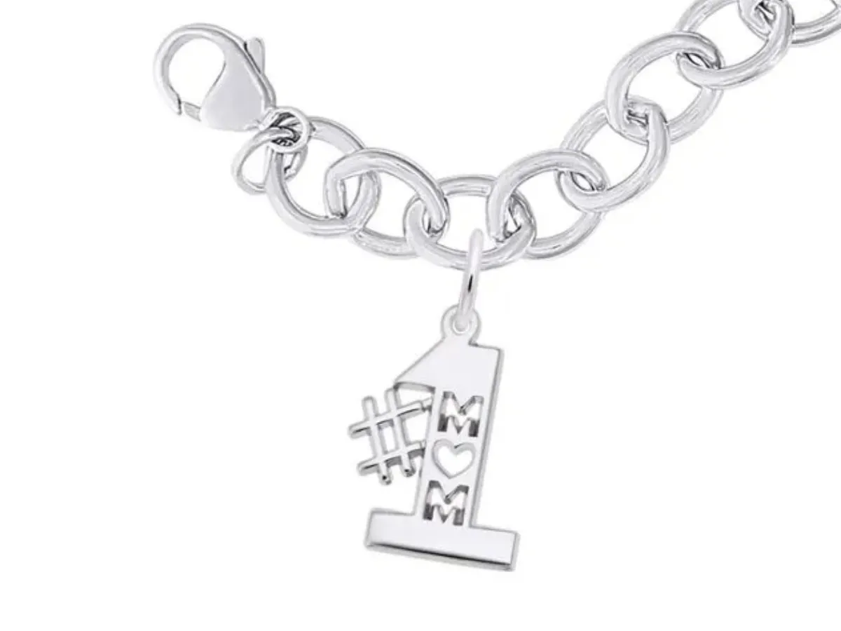 #1 MOM charm bracelet