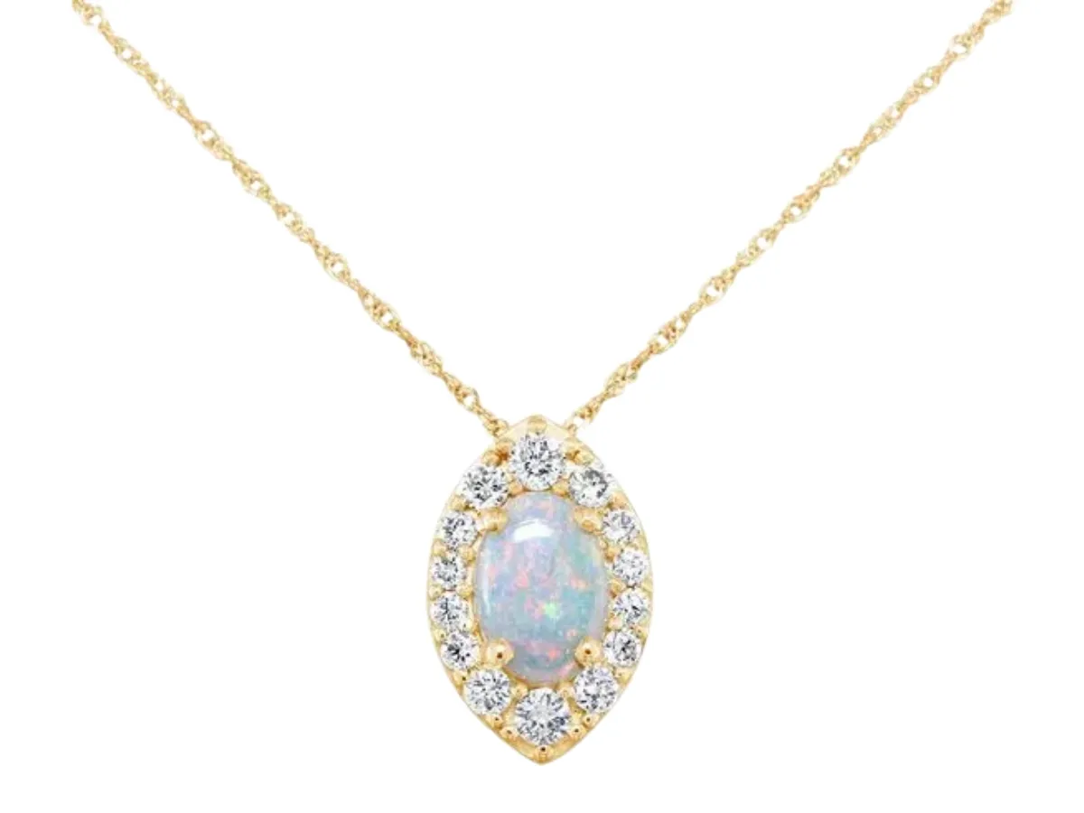 A Gift to Cherish: Beautiful Holiday Jewelry Gifts for a Daughter