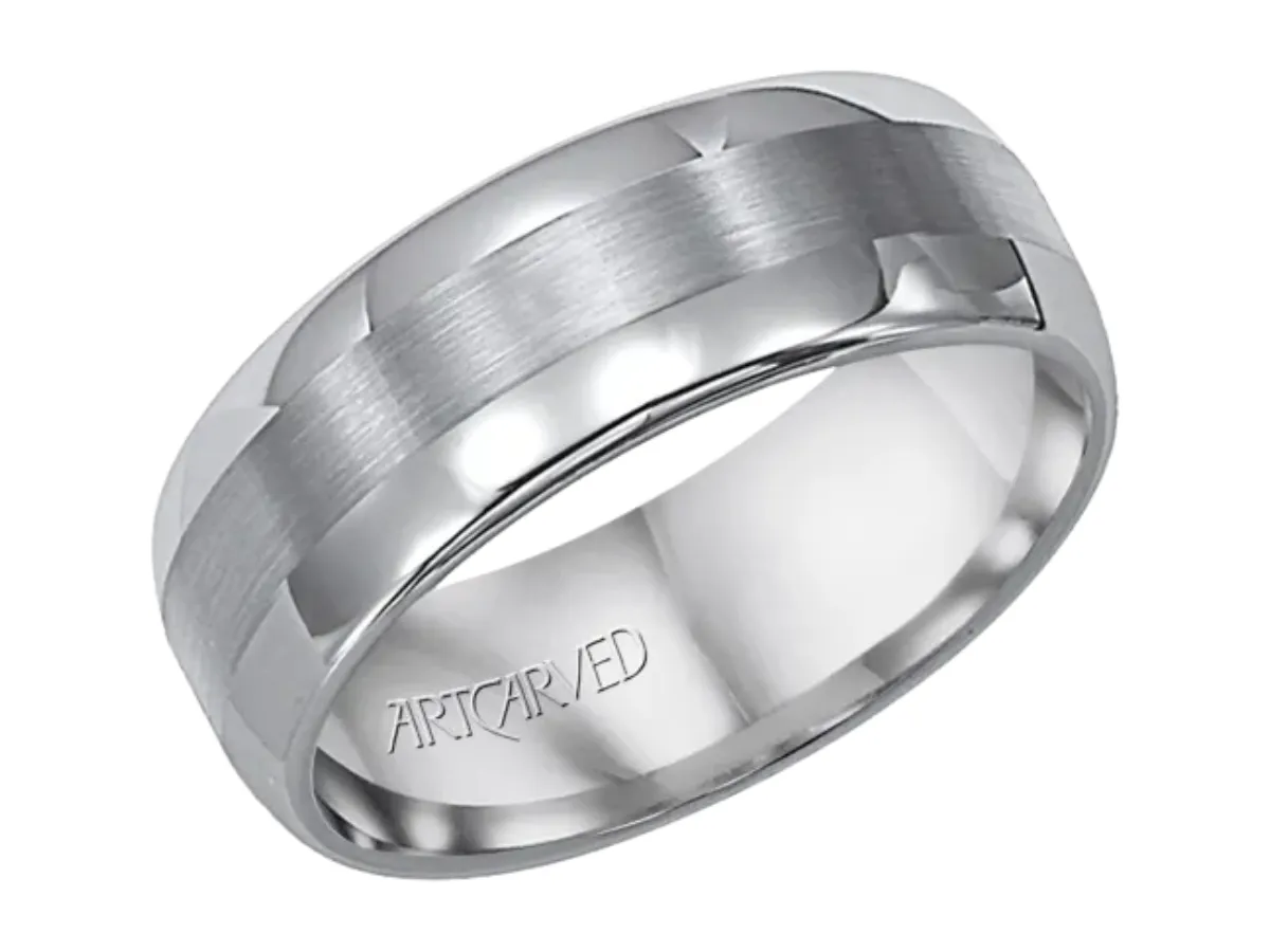 Tungsten men&rsquo;s wedding band