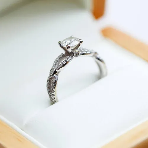 Unique custom jewelry designs