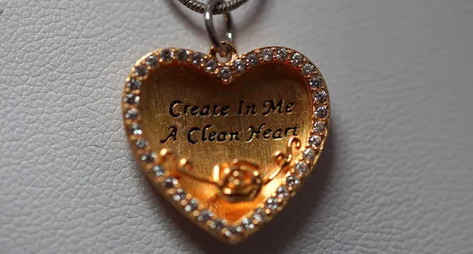 Crafting Memories: The Significance of Custom Jewelry for Special Occasions
