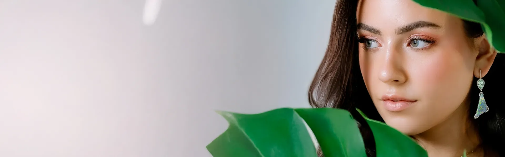 Elegant and Refined Jewelry - Finest Jewelry Store Banner