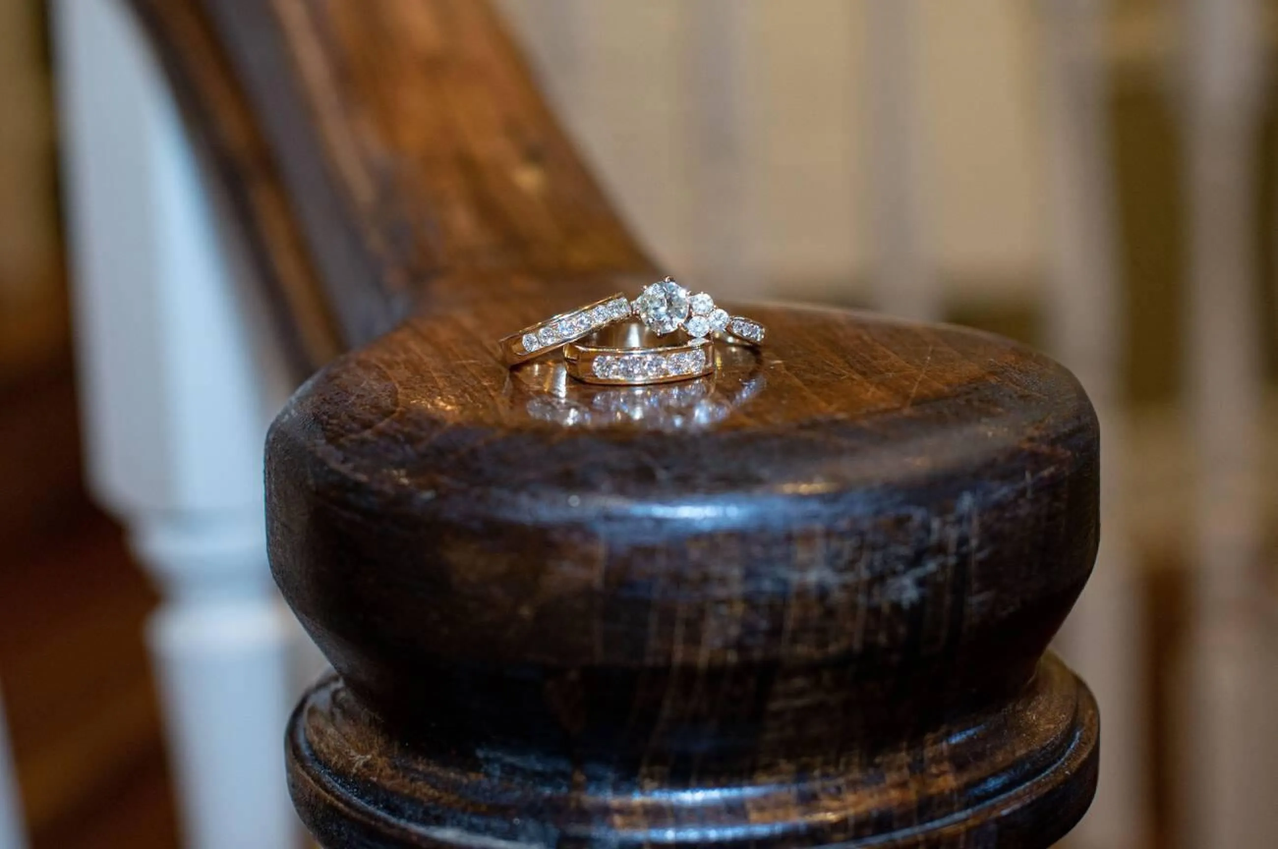 Wooden setting highlights stunning engagement ring