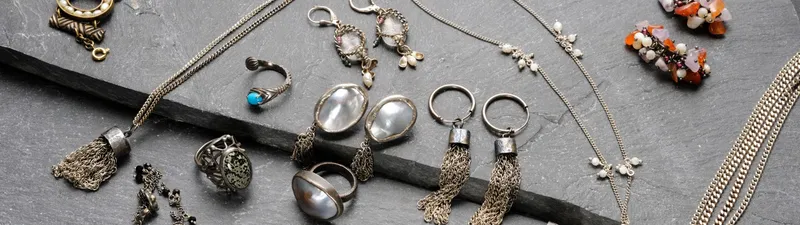 Read article: 2025 Jewelry Trends Set to Take Over the Fashion World!