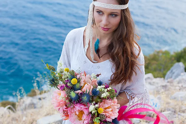 Boho Infused with free-spirited vibes and eclectic charm, the boho bridal style speaks to those with a heart that beats to its o