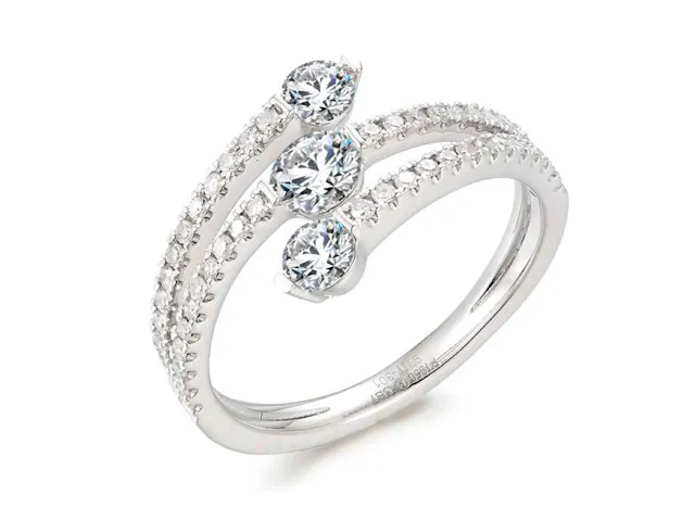Platinum Diamond Ring