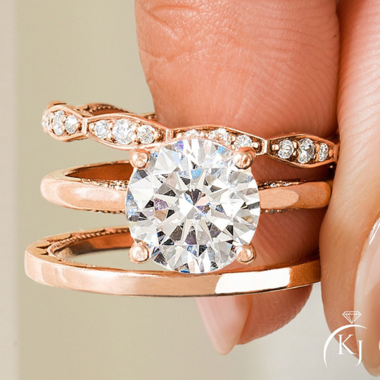 10 Adorable Ways to Show Off Your Engagement Ring on Social Media