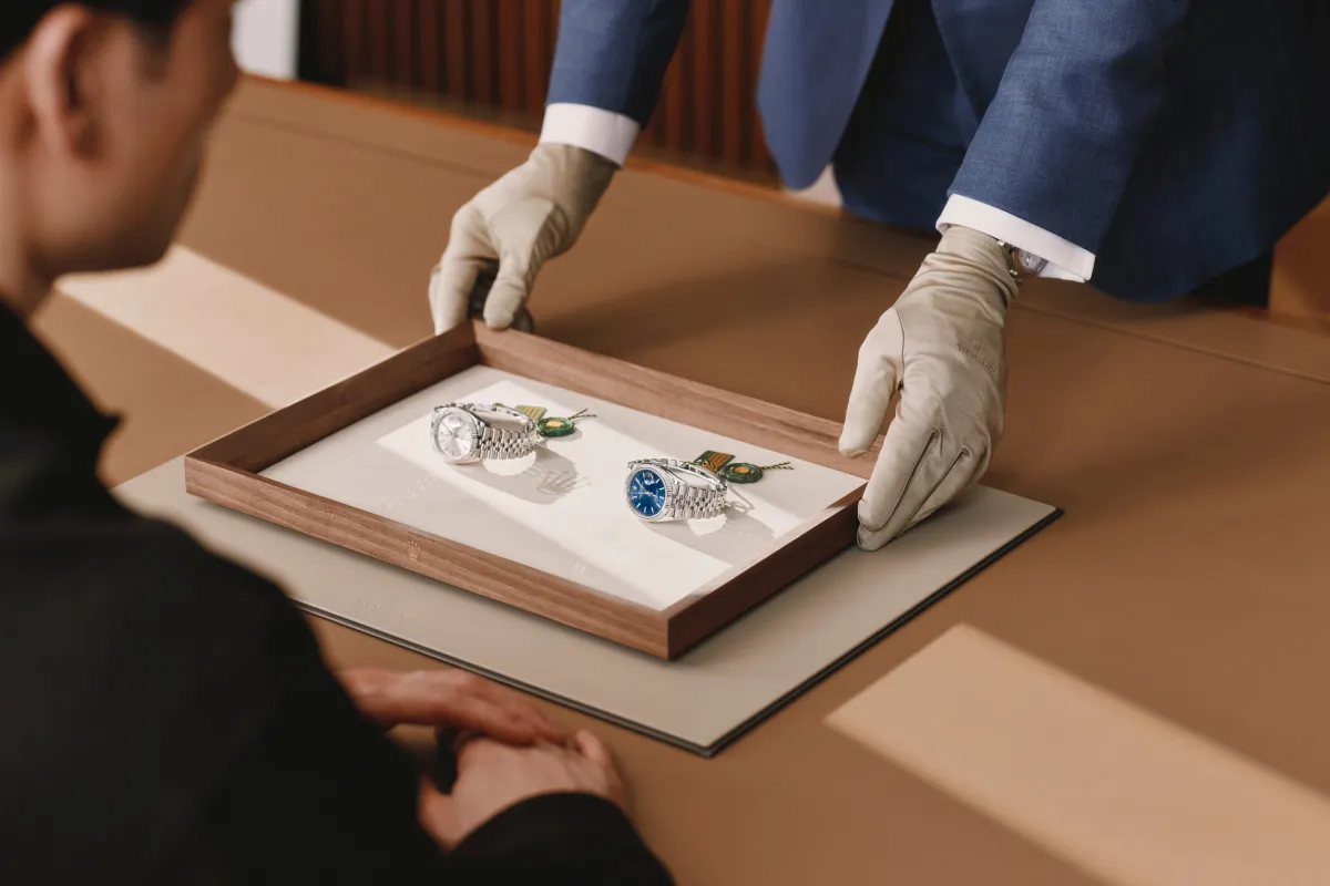 Contact La Mine d'Or in Canada, your Official Rolex Retailer