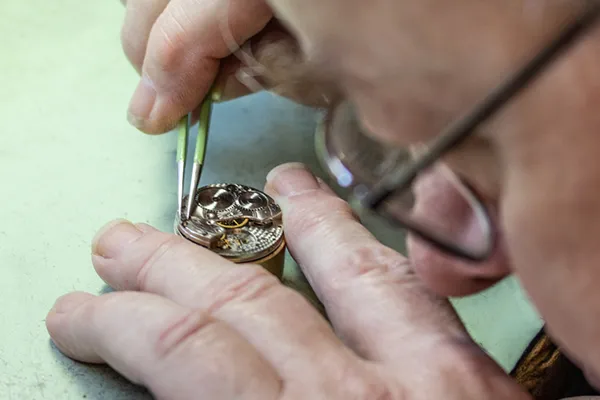 Learn about Watch Repairs image