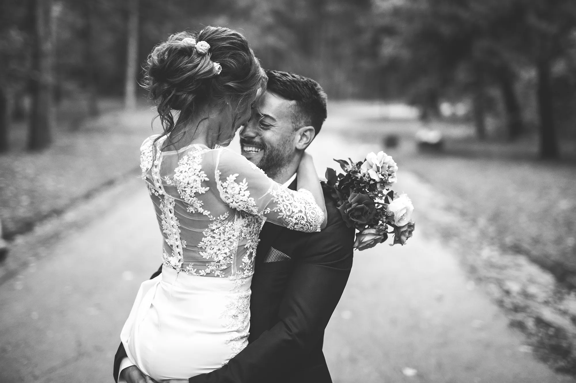 We're Here to Help Need help making the perfect jewelry choice or want to learn more about our offerings? Reach out to us for personalized advice, expert guidance, and any questions you may have. We&rsquo;re here to help you every step of the way. Les Olson Jewelers Palm Harbor, FL