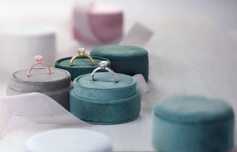 Read article: How to Shop for an Engagement Ring
