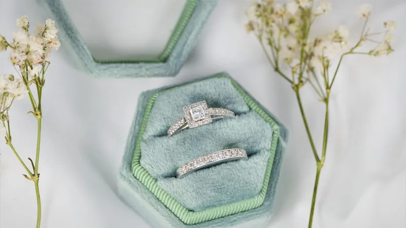 Read article: Different Styles of Engagement Rings- How to Pick the Right One
