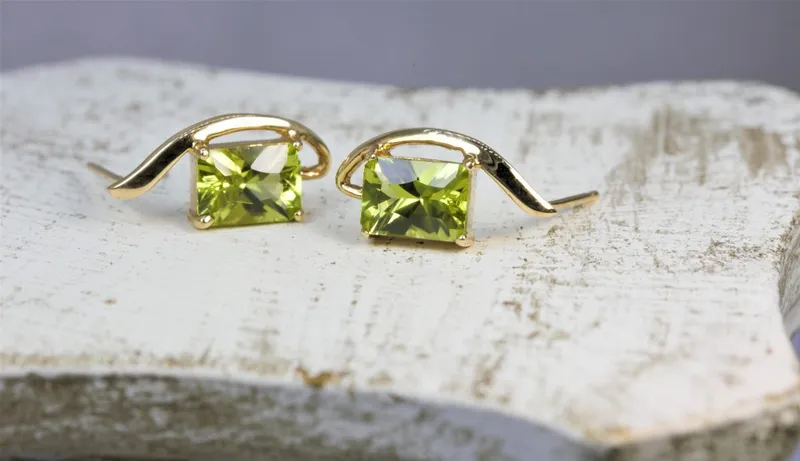 Read article: August Birthstone