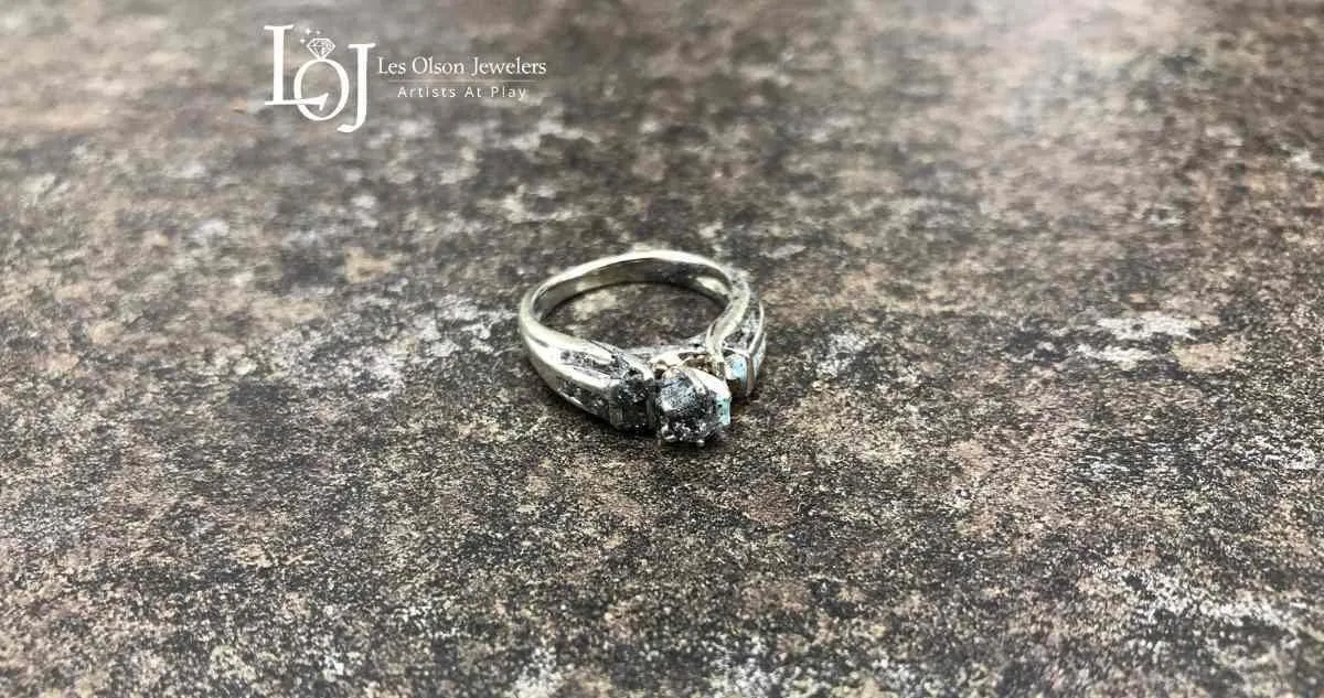 How to Clean a Cloudy Diamond Ring