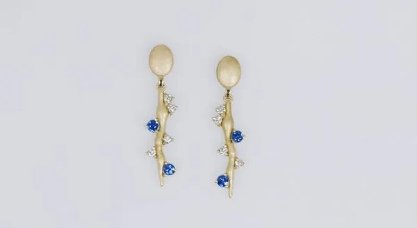 Read article: Why Custom Designed Pendants Make Great Gifts