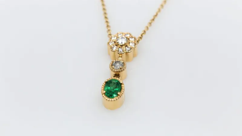 Read article: May Birthstone