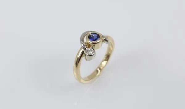 Read article: Why is Ring Resizing a Great Option for Your Rings?