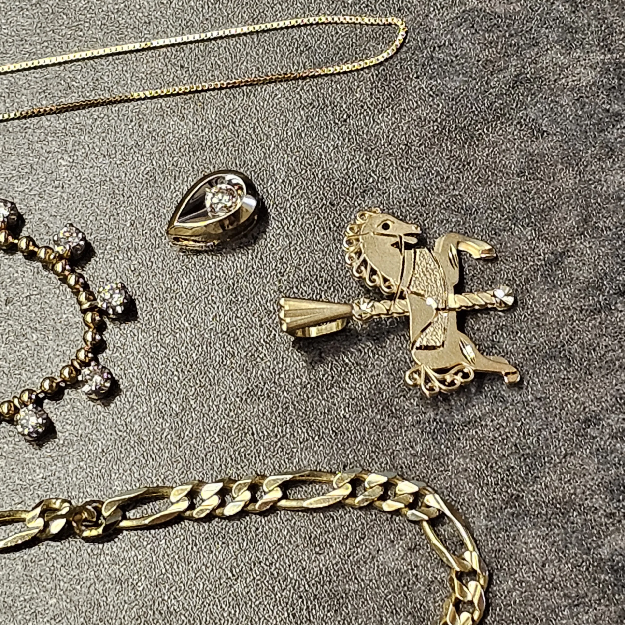 Estate Jewelry at Mark Jewellers La Crosse, WI