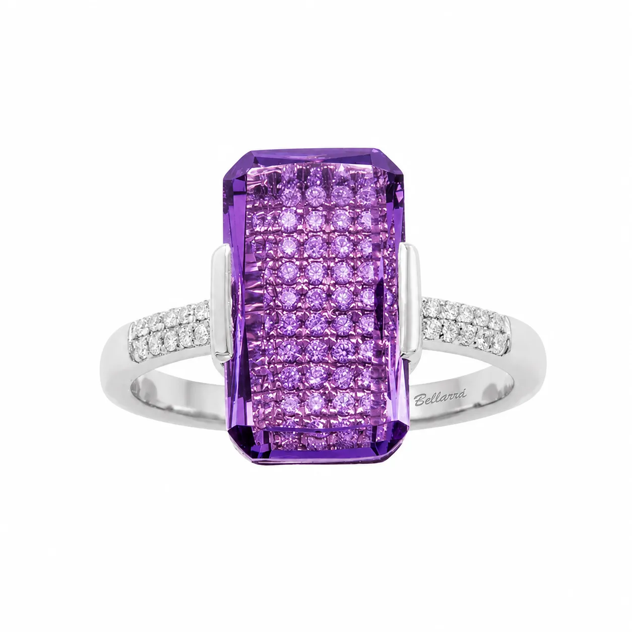 Stay on-trend with some of the most popular jewelry pieces and looks of the year.  Marks of Design Shelton, CT