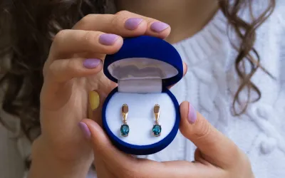 Read article: 4 Tips to Help You Purchase Jewelry Like a Pro
