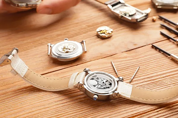 Learn about Watch Battery Replacement image