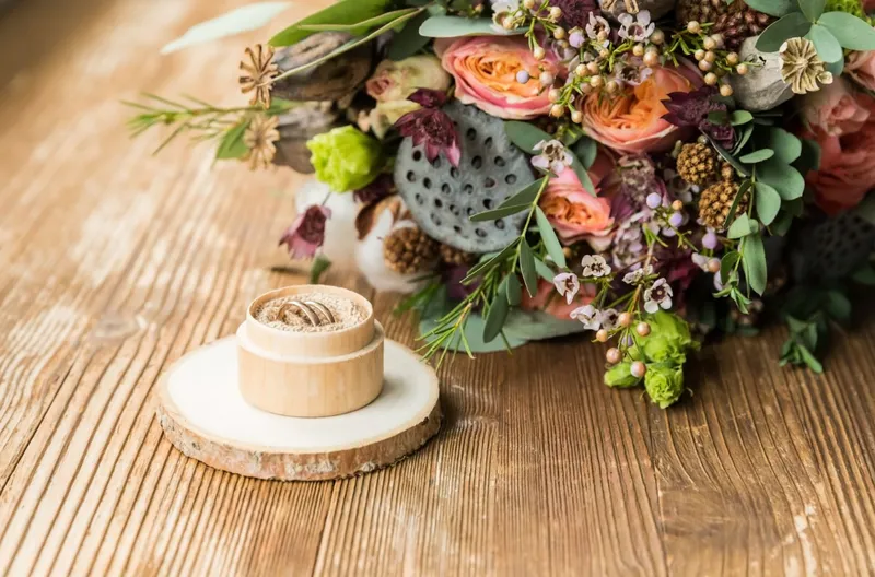 Read article: Gleaming Elegance: Fall Wedding Jewelry Inspiration