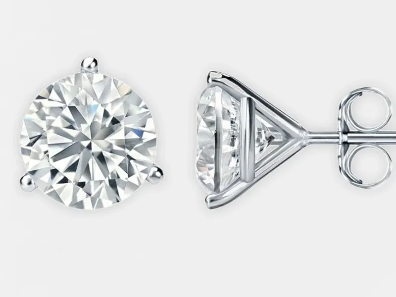 Unmatched Diamond Quality Our diamonds feature VS1 clarity for a flawless appearance, F color for exceptional brightness, and ideal cuts for maximum brilliance.

 Michael & Sons Jewelers Reno, NV
