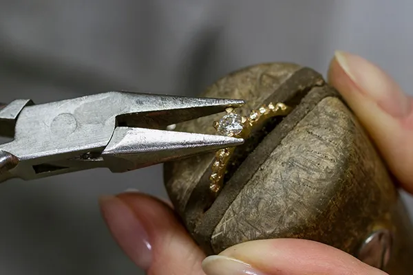 Learn about Tip & Prong Repair image