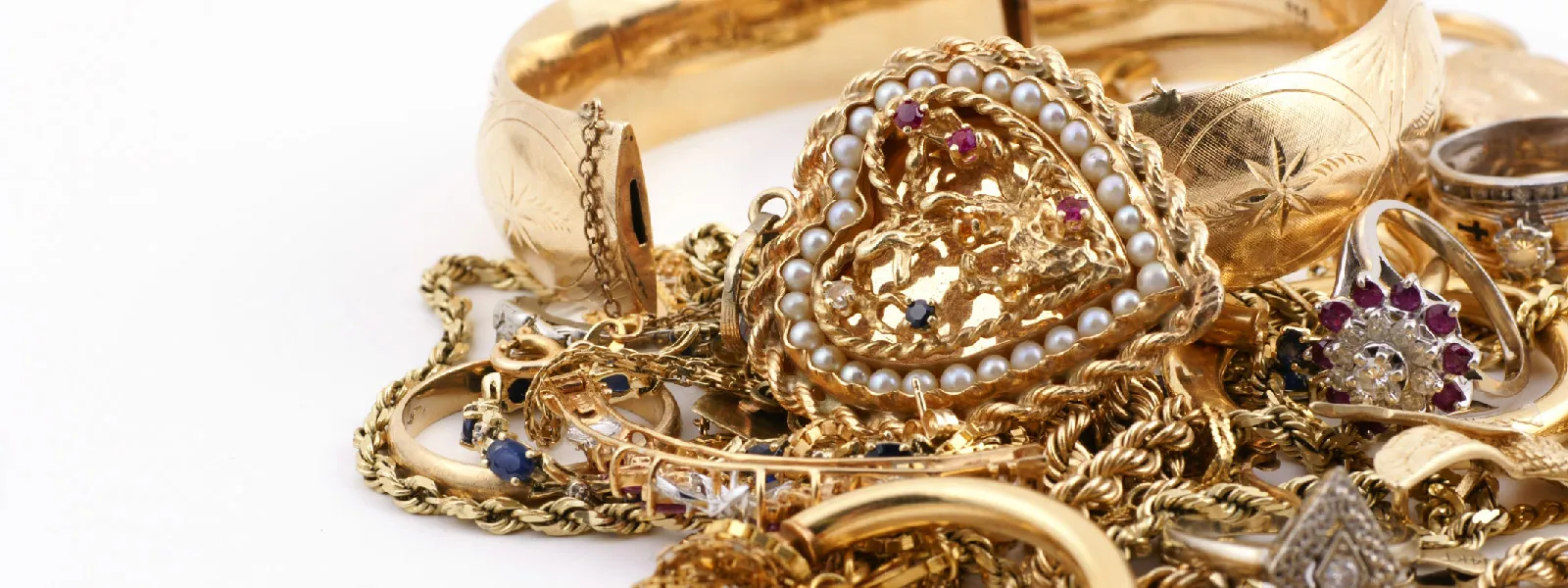 Sell Your Gold In Orlando We offer the easiest and secure way to sell your gold in OrlandoVisit our store today and get the best