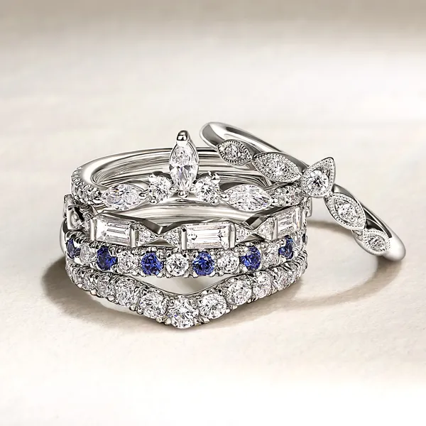 Women's Wedding Bands at Moore Jewelers Laredo, TX