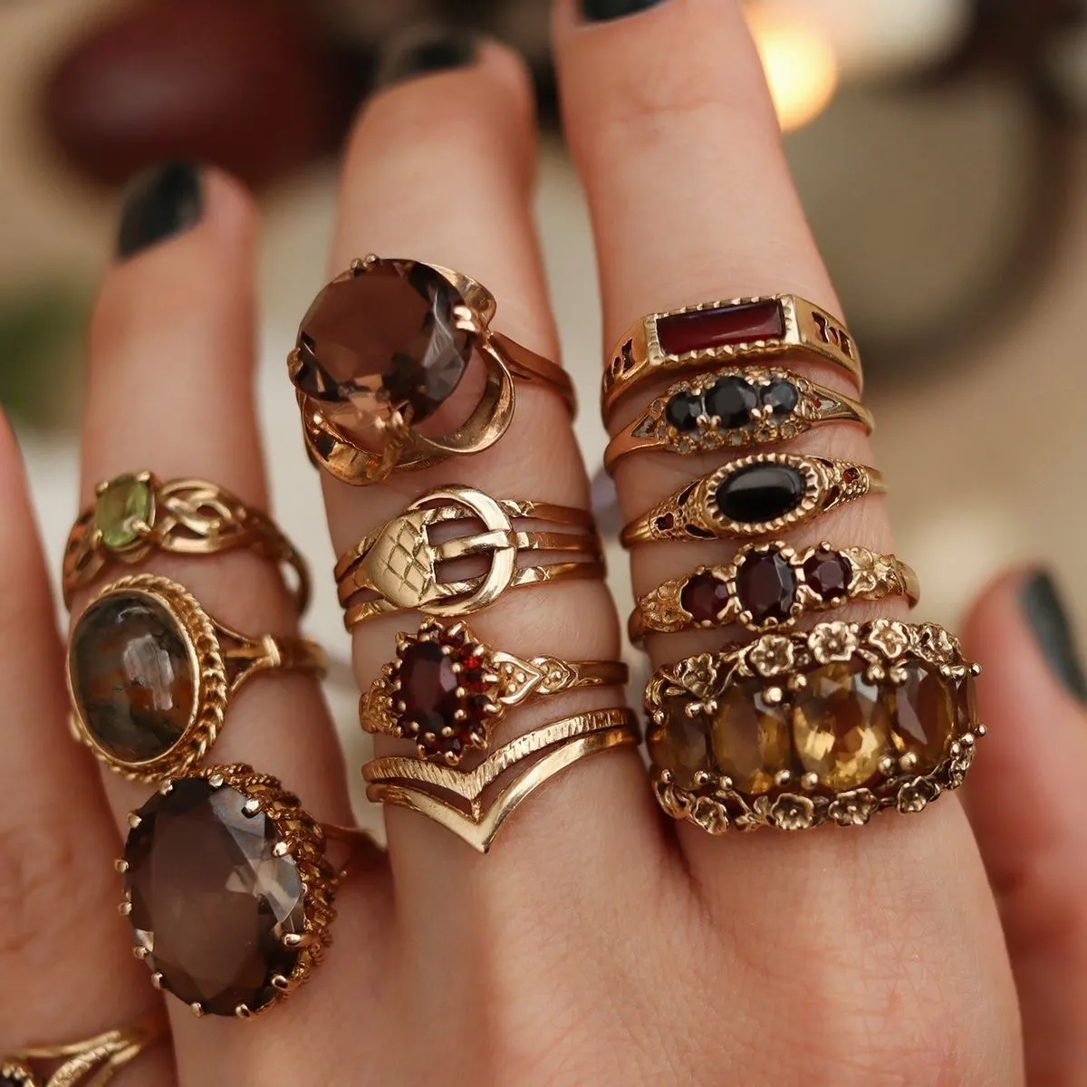 The Evolution of Jewelry Trends: From Vintage to Modern