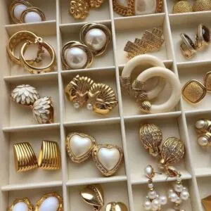 Read article: How to Choose the Perfect Jewelry for Your Skin Tone 