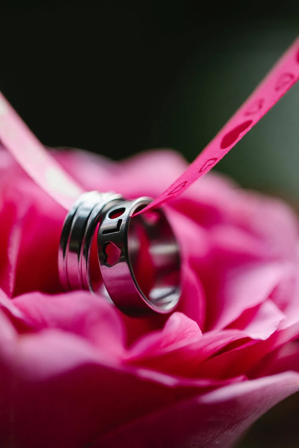 Anniversary Gift Guide: Jewelry Ideas for Every Budget