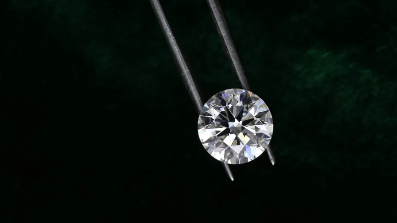 Read article: The Difference Between Natural and Lab-Grown Diamonds: Stone Shopping Guide