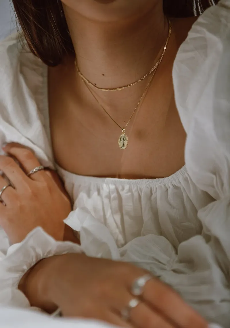 Read article: 5 Style Tips for Making the Most of Your Jewelry Collection