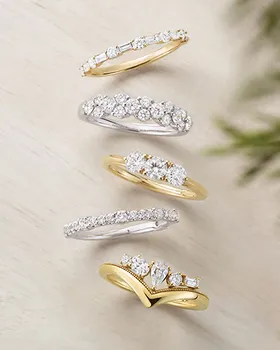 Women's diamond wedding bands in yellow gold