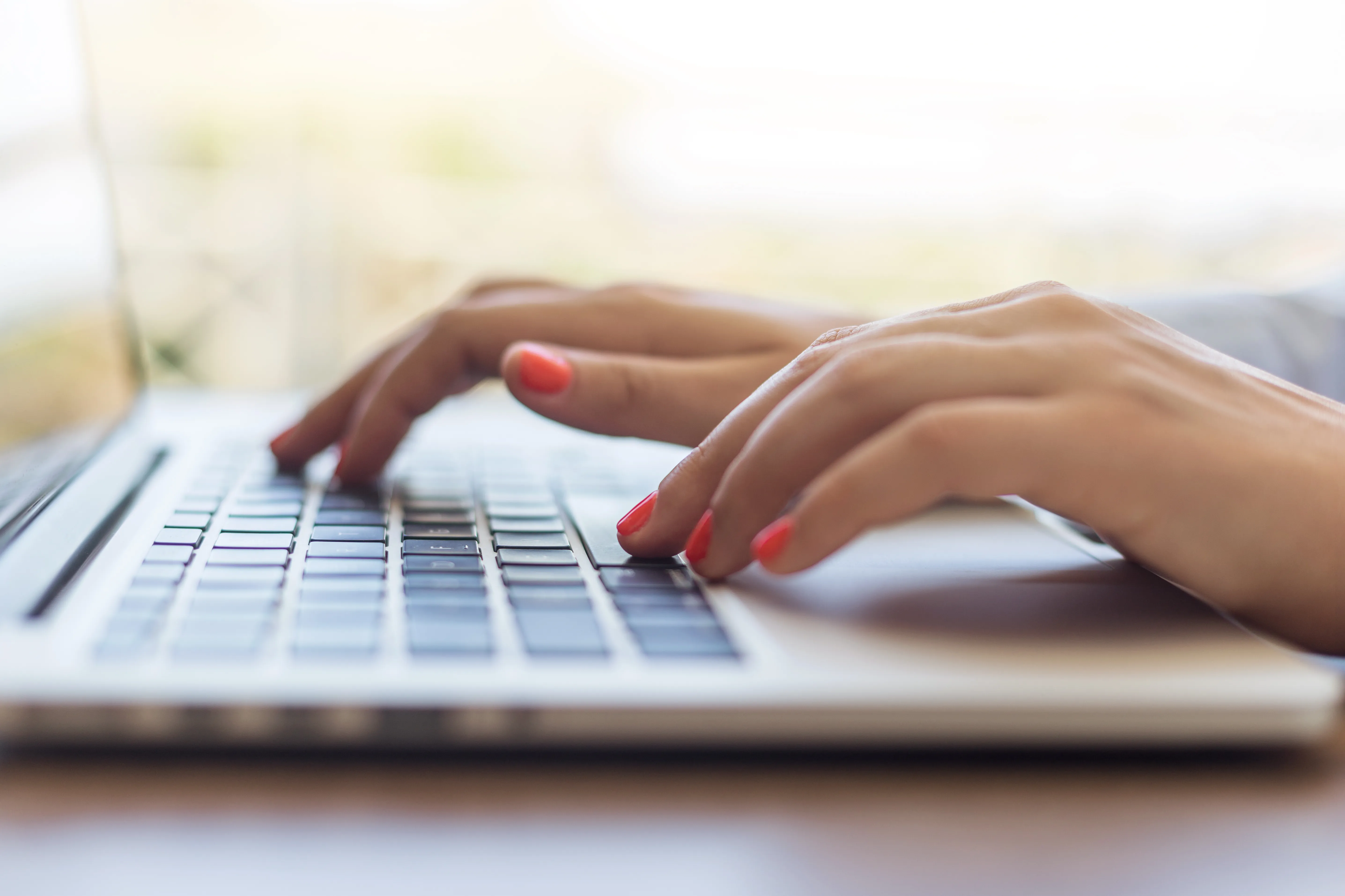1

Discuss the details
 Fill out the contact form below. Your personal shopper will reach out to discuss occasion, budget, and more about the gift's recipient Mystique Jewelers Alexandria, VA