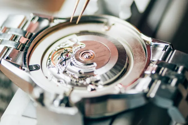Learn about Watch Repairs image