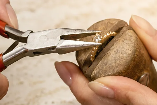 Learn about Tip & Prong Repair image